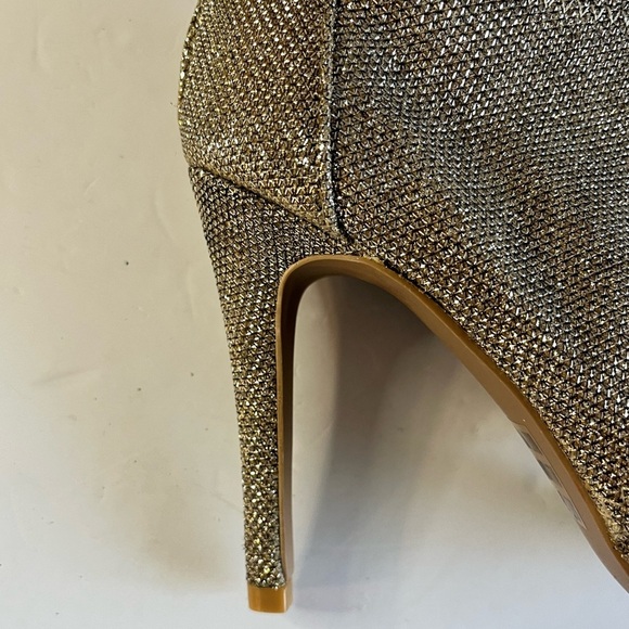 Qupid Women’s Silver Glitter High Heel Sandals Size 7 - Open Toe, Back Zip - Picture 8 of 12